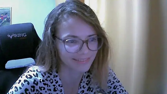 Snapshot of SEA_Dream chatting on September 2025 03:52:02 AM SEA Dream online show from September 2025 03:52:02 AM