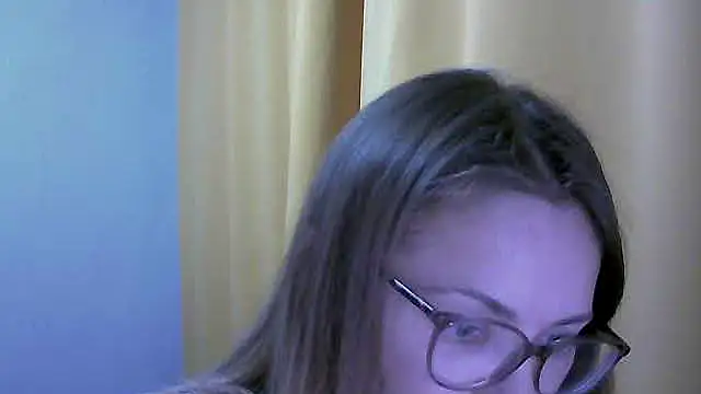 Snapshot of SEA_Dream chatting on November 2025 04:56:01 AM SEA Dream online show from November 2025 04:56:01 AM