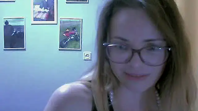 Snapshot of SEA_Dream chatting on November 2025 03:45:01 PM SEA Dream online show from November 2025 03:45:01 PM