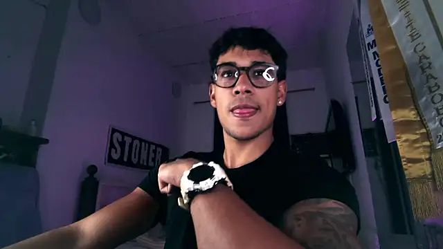 Ryan x online show from November 2025 12:10:02 AM