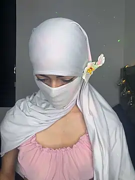 Snapshot of _Zahiira_ chatting on July 2026 11:38:02 AM Zahiira online show from July 2026 11:38:02 AM