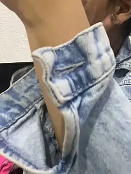 Aisha poweer online show from October 2025 01:59:02 AM