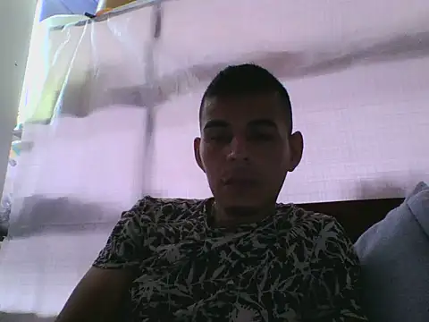 Snapshot of yersey9305 chatting on July 2026 01:42:01 PM yersey9305 online show from July 2026 01:42:01 PM