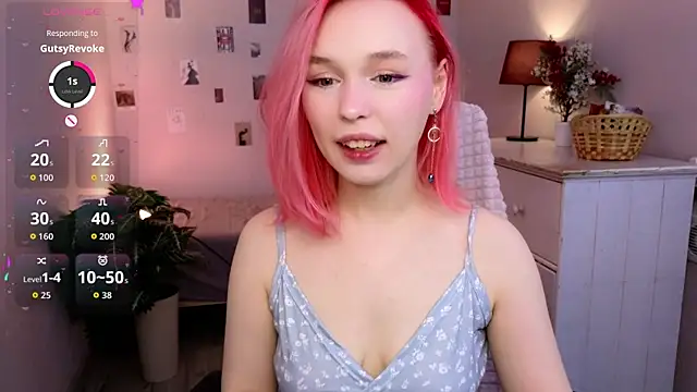 NaomiYoru online show from April 2026 08:35:02 PM