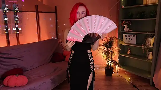 NaomiYoru online show from June 2026 08:44:01 PM