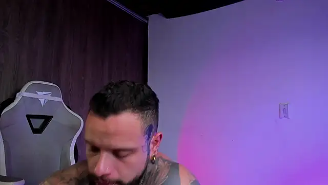 natevillage online show from October 2025 10:07:01 PM