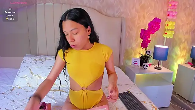 Snapshot of IvyAngel_mei chatting on October 2025 06:42:01 PM IvyAngel mei online show from October 2025 06:42:01 PM