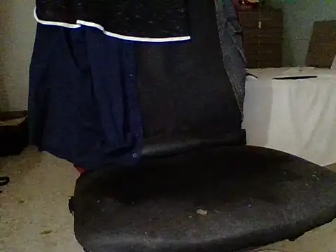 Snapshot of KalendaXL chatting on September 2025 12:43:02 AM KalendaXL online show from September 2025 12:43:02 AM