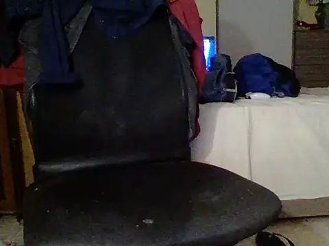 Snapshot of KalendaXL chatting on September 2025 11:37:01 PM KalendaXL online show from September 2025 11:37:01 PM