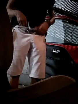 Snapshot of KalendaXL chatting on September 2025 05:47:02 PM KalendaXL online show from September 2025 05:47:02 PM