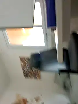 Snapshot of KalendaXL chatting on September 2025 04:22:02 PM KalendaXL online show from September 2025 04:22:02 PM