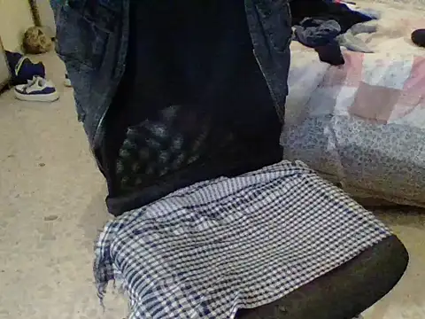 Snapshot of KalendaXL chatting on November 2025 05:01:02 PM KalendaXL online show from November 2025 05:01:02 PM