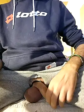 Snapshot of KalendaXL chatting on November 2025 09:20:02 PM KalendaXL online show from November 2025 09:20:02 PM