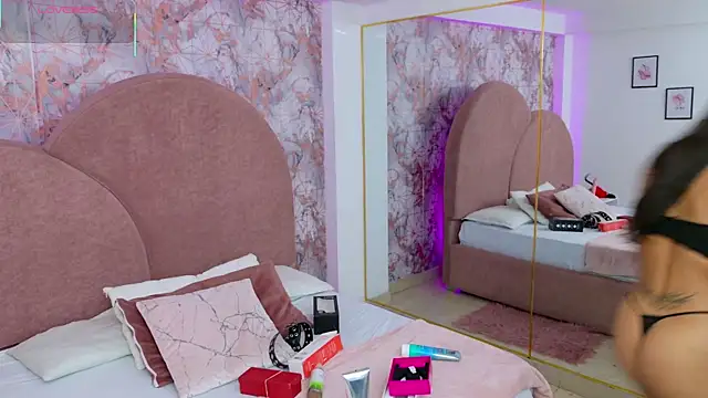 RavenGloomy online show from September 2025 03:07:02 AM