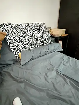 SanChacal5694 online show from September 2025 05:35:02 PM