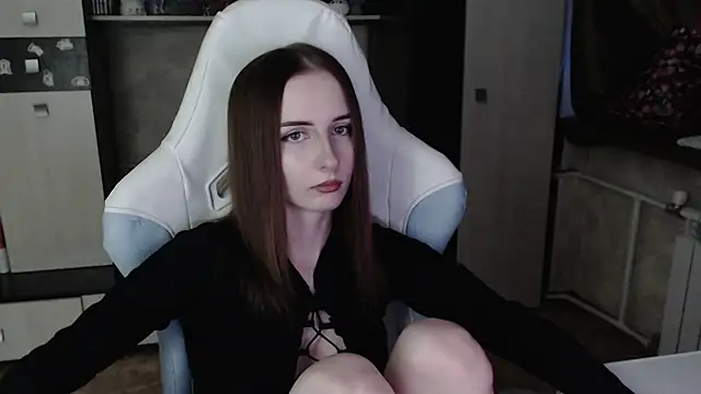 Snapshot of Cutti_Crystal chatting on November 2025 01:28:01 AM Cutti Crystal online show from November 2025 01:28:01 AM