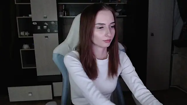 Snapshot of Cutti_Crystal chatting on December 2025 11:02:01 PM Cutti Crystal online show from December 2025 11:02:01 PM