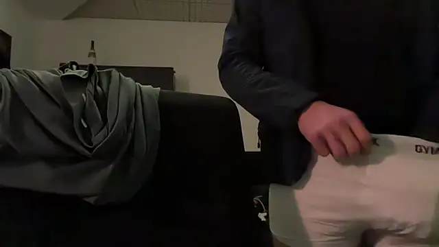 Snapshot of StudentBigD chatting on April 2026 12:38:02 AM StudentBigD online show from April 2026 12:38:02 AM