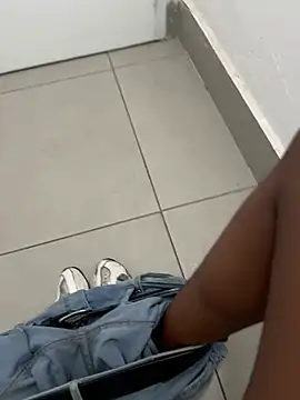 kamo012000 online show from February 2026 12:12:01 PM