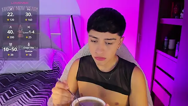 Matheewx m online show from March 2026 08:49:03 PM