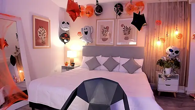 AuroraEvanss online show from October 2025 09:06:01 PM