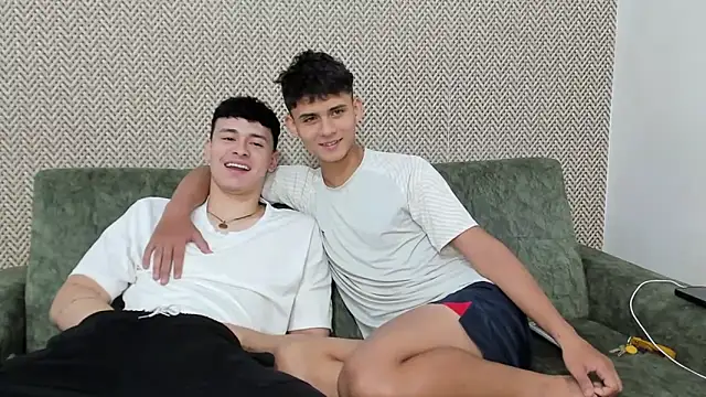 willy sexxx18 online show from September 2025 01:56:01 PM