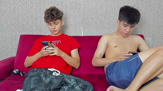 willy sexxx18 online show from February 2026 07:12:01 PM