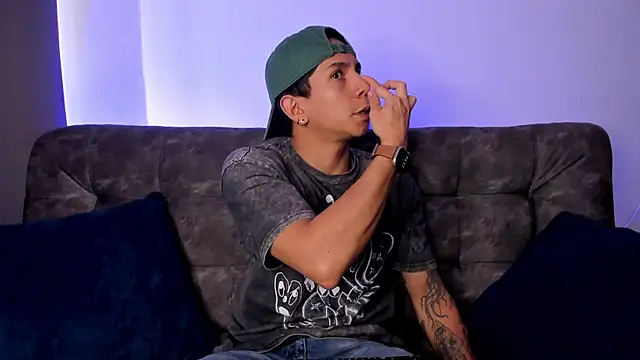 Snapshot of j_deex chatting on November 2025 05:48:01 PM j deex online show from November 2025 05:48:01 PM