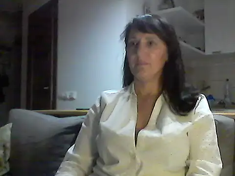 Elena48324 online show from September 2025 05:18:02 PM
