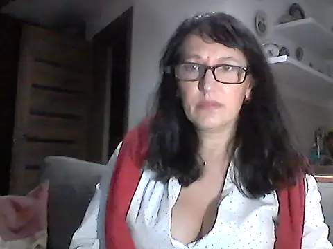 Elena48324 online show from February 2026 03:41:02 PM