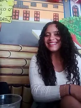 Snapshot of Yaya_watson chatting on September 2025 08:32:02 PM Yaya watson online show from September 2025 08:32:02 PM