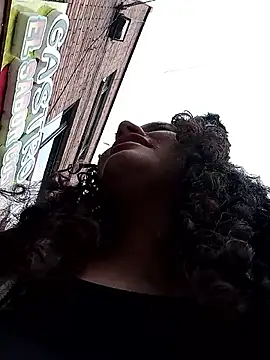 Snapshot of Yaya_watson chatting on October 2025 08:31:01 PM Yaya watson online show from October 2025 08:31:01 PM