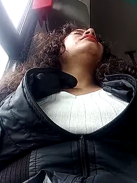 Snapshot of Yaya_watson chatting on October 2025 08:53:02 PM Yaya watson online show from October 2025 08:53:02 PM