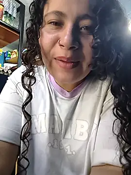 Snapshot of Yaya_watson chatting on November 2025 08:19:01 PM Yaya watson online show from November 2025 08:19:01 PM