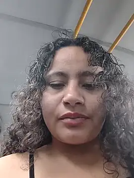 Snapshot of Yaya_watson chatting on November 2025 09:06:02 PM Yaya watson online show from November 2025 09:06:02 PM