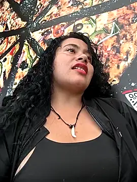 Yaya watson online show from April 2026 07:40:02 PM