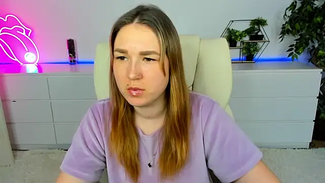 Snapshot of Sofii_darling chatting on February 2026 05:38:01 PM Sofii darling online show from February 2026 05:38:01 PM