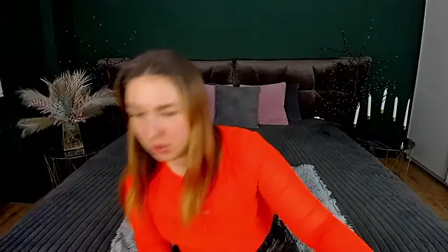 Snapshot of Sofii_darling chatting on February 2026 05:39:02 PM Sofii darling online show from February 2026 05:39:02 PM