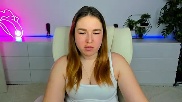 Snapshot of Sofii_darling chatting on February 2026 05:45:02 PM Sofii darling online show from February 2026 05:45:02 PM