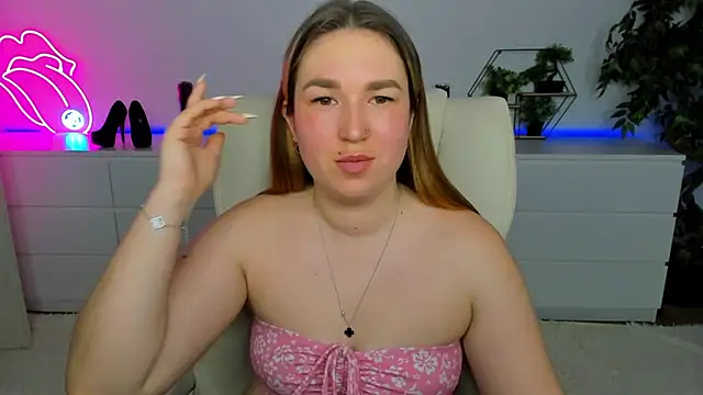 Snapshot of Sofii_darling chatting on March 2026 05:37:02 PM Sofii darling online show from March 2026 05:37:02 PM