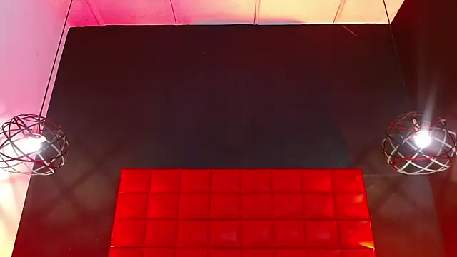 Snapshot of Lilih_golden chatting on November 2025 12:38:02 PM Lilih golden online show from November 2025 12:38:02 PM