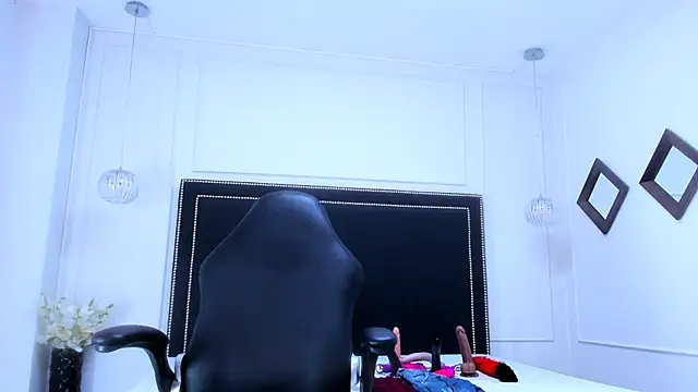 Ariana costa online show from September 2025 01:49:02 PM