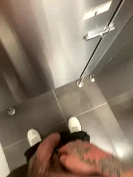 malek xarx  online show from September 2025 02:30:02 PM