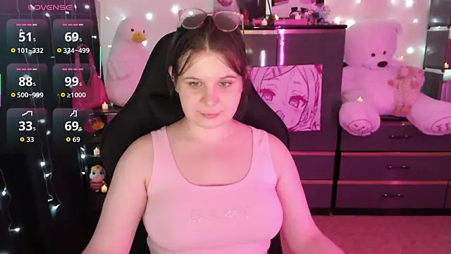 Snapshot of AmyVibess chatting on October 2025 08:20:02 PM AmyVibess online show from October 2025 08:20:02 PM