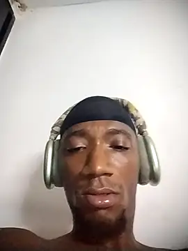 Jhoan Simply online show from April 2026 01:08:01 AM