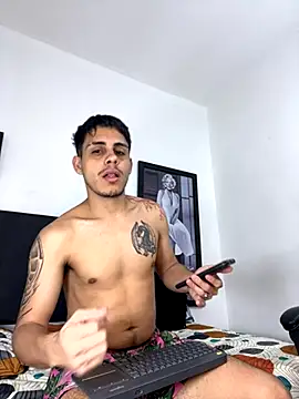 Luke Stone online show from November 2025 09:28:01 PM