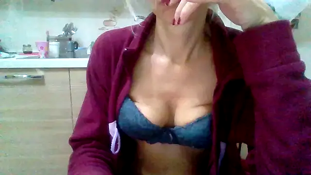 Kelly80 online show from December 2025 05:13:01 AM