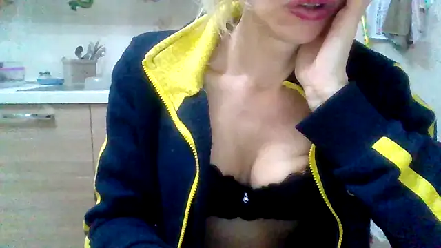 Kelly80 online show from March 2026 03:45:02 AM