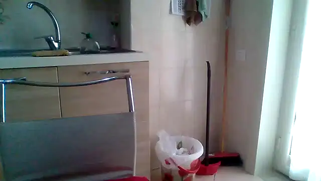 Snapshot of Kelly80 chatting on May 2026 10:47:01 AM Kelly80 online show from May 2026 10:47:01 AM