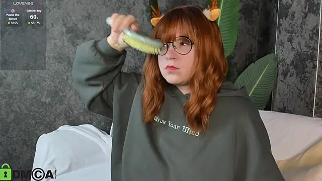 Michelle Wilsson online show from November 2025 08:25:02 AM